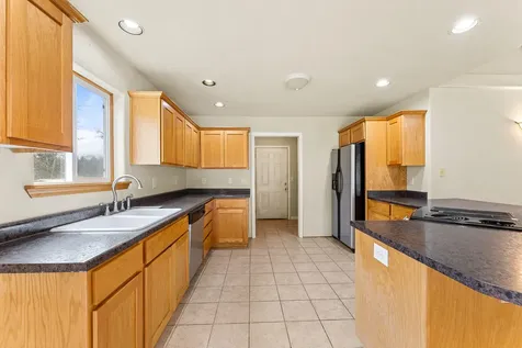 1910 Carton Way Grants Pass OR 97526