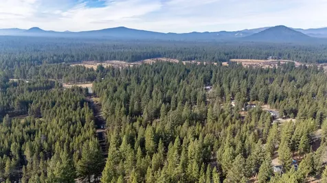 16354 Big Buck Lane Bend OR 97707