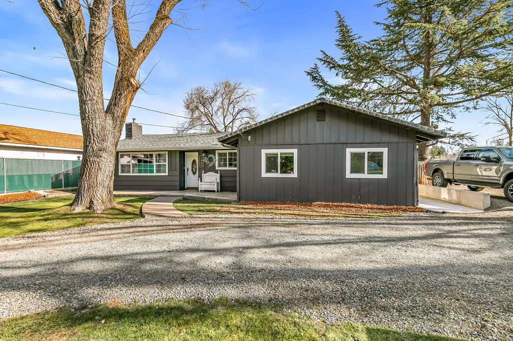 3065 Griffin Creek Road Medford OR 97501