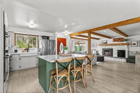 3065 Griffin Creek Road Medford OR 97501