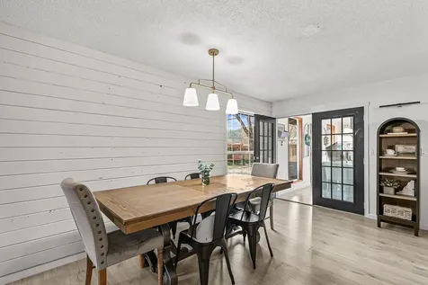 3065 Griffin Creek Road Medford OR 97501
