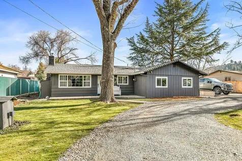 3065 Griffin Creek Road Medford OR 97501
