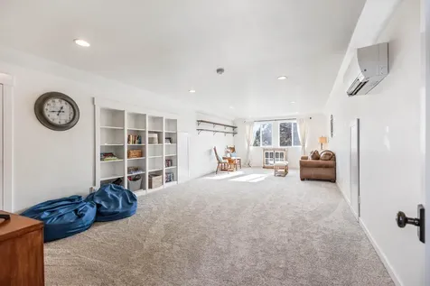 18385 SW Mount Adams Loop Powell Butte OR 97753