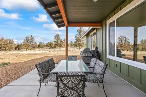 18385 SW Mount Adams Loop Powell Butte OR 97753