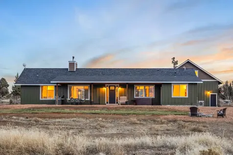18385 SW Mount Adams Loop Powell Butte OR 97753