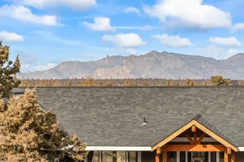 18385 SW Mount Adams Loop Powell Butte OR 97753