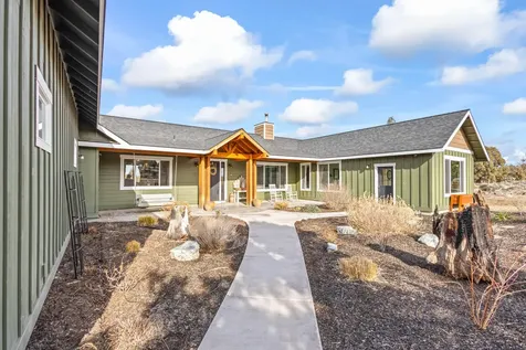 18385 SW Mount Adams Loop Powell Butte OR 97753