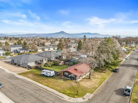 348 N 6th Street Central Point OR 97502