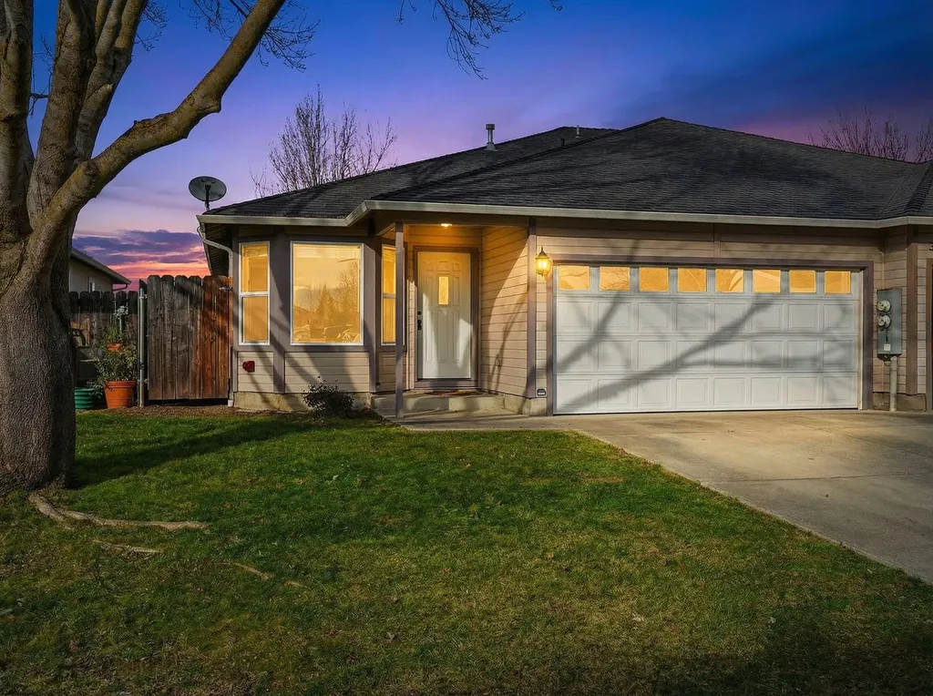 3174 Forest Hills Drive Medford OR 97504