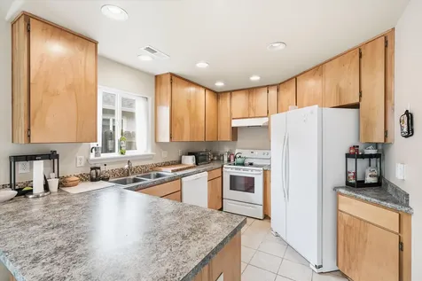 3174 Forest Hills Drive Medford OR 97504
