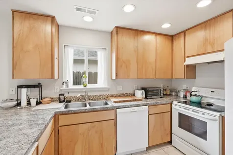3174 Forest Hills Drive Medford OR 97504