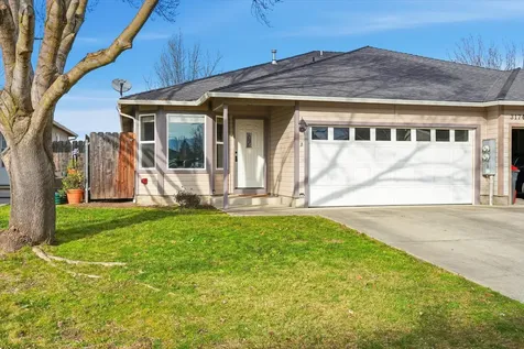 3174 Forest Hills Drive Medford OR 97504