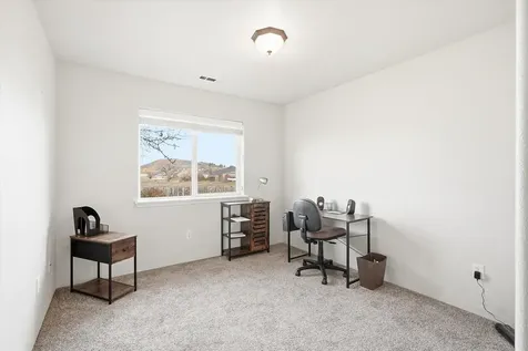 3174 Forest Hills Drive Medford OR 97504