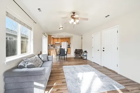 3174 Forest Hills Drive Medford OR 97504