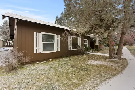 61182 Larkspur Loop Bend OR 97702
