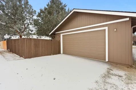 61182 Larkspur Loop Bend OR 97702