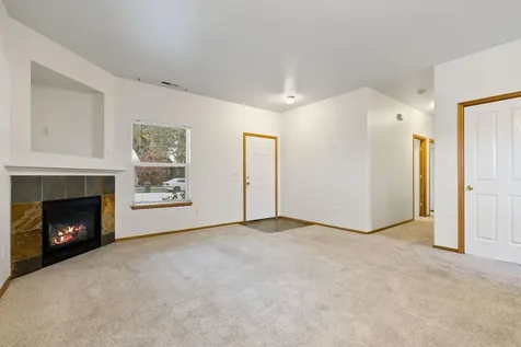 61182 Larkspur Loop Bend OR 97702
