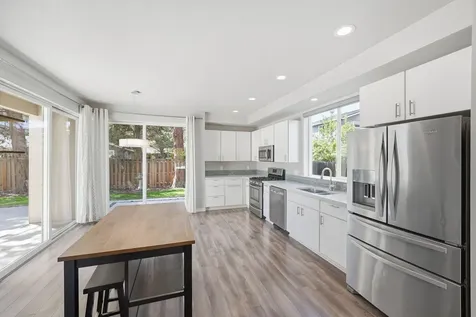 61547 SE Lincoln Lane Bend OR 97702