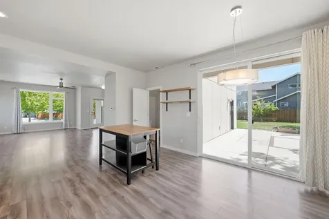 61547 SE Lincoln Lane Bend OR 97702