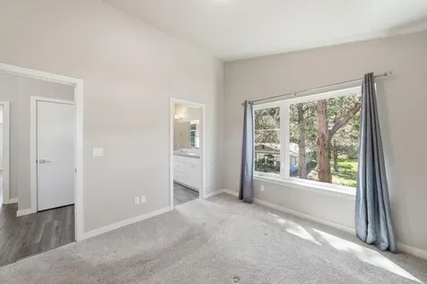 61547 SE Lincoln Lane Bend OR 97702