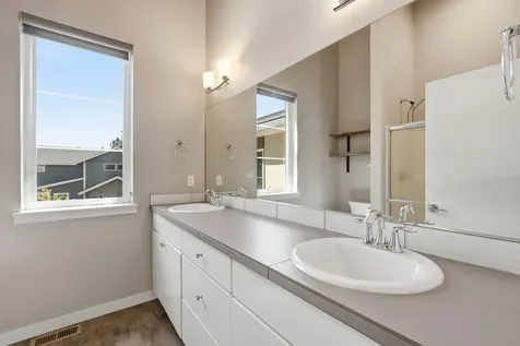 61547 SE Lincoln Lane Bend OR 97702