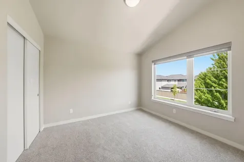 61547 SE Lincoln Lane Bend OR 97702