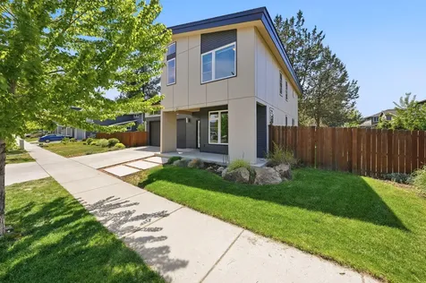 61547 SE Lincoln Lane Bend OR 97702
