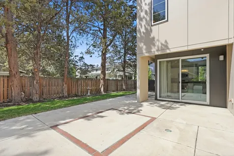 61547 SE Lincoln Lane Bend OR 97702