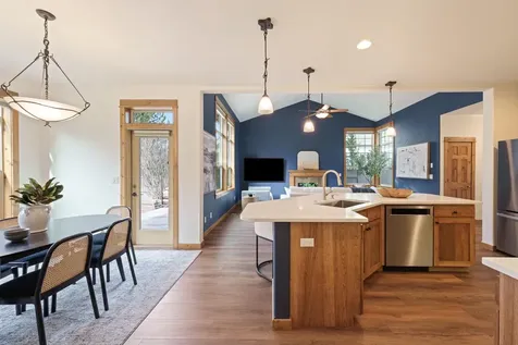 60813 Scotts Bluff Place Bend OR 97702