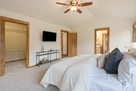 60813 Scotts Bluff Place Bend OR 97702