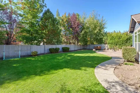 60813 Scotts Bluff Place Bend OR 97702