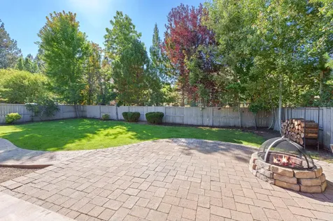 60813 Scotts Bluff Place Bend OR 97702