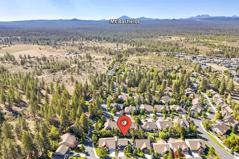 60813 Scotts Bluff Place Bend OR 97702