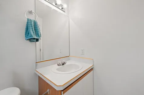 2150 SW Canyon Drive Redmond OR 97756