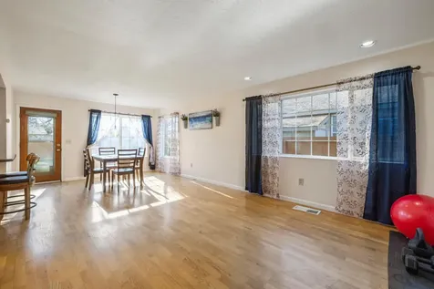 5112 Villa Drive Klamath Falls OR 97603