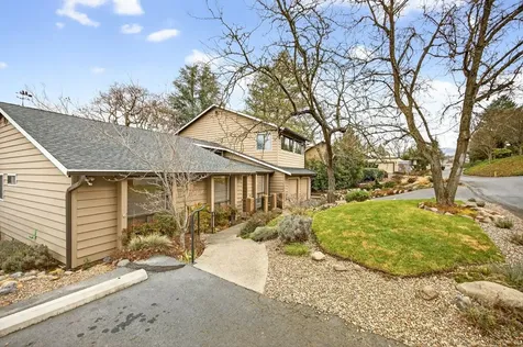 2585 Freedom Way Medford OR 97504