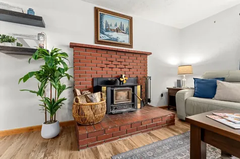 1145 SW Louise Circle Grants Pass OR 97526