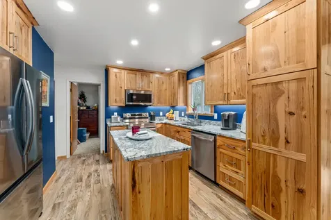 1145 SW Louise Circle Grants Pass OR 97526