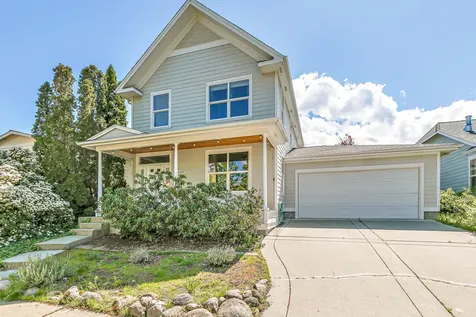 2684 Clay Creek Way Ashland OR 97520