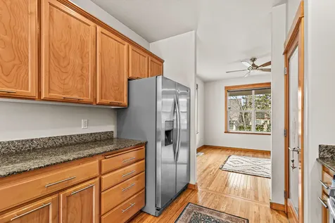 2684 Clay Creek Way Ashland OR 97520
