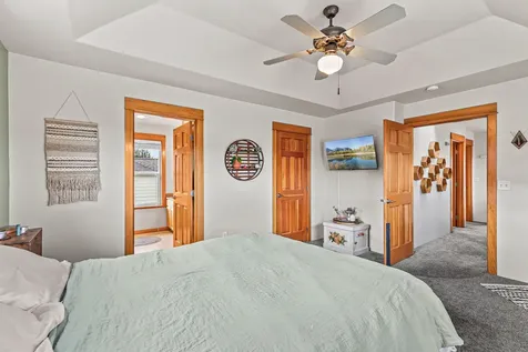 2684 Clay Creek Way Ashland OR 97520