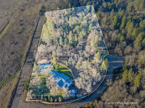 760 Flaming Road Grants Pass OR 97526