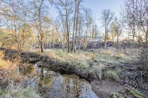 760 Flaming Road Grants Pass OR 97526