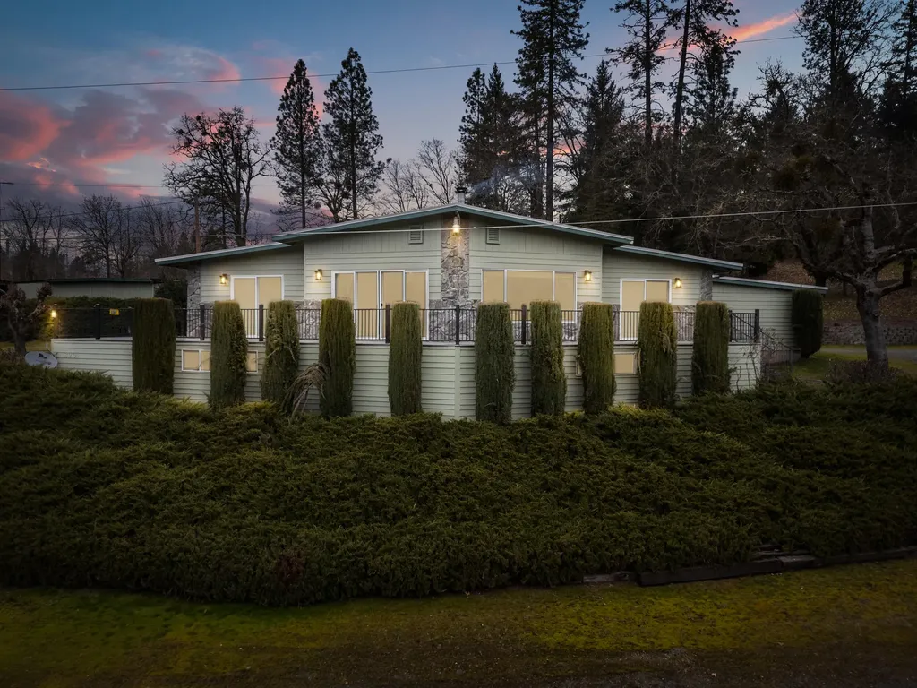 3201 Helms Road Grants Pass OR 97527