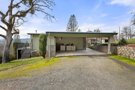 3201 Helms Road Grants Pass OR 97527