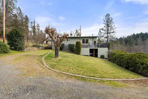 3201 Helms Road Grants Pass OR 97527