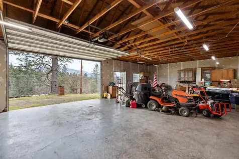 3201 Helms Road Grants Pass OR 97527