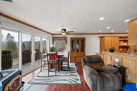 3201 Helms Road Grants Pass OR 97527