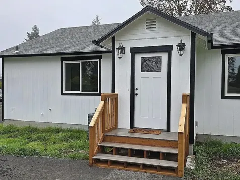 717 NE Fusite Grants Pass OR 97526