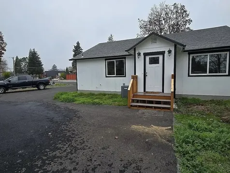 717 NE Fusite Grants Pass OR 97526